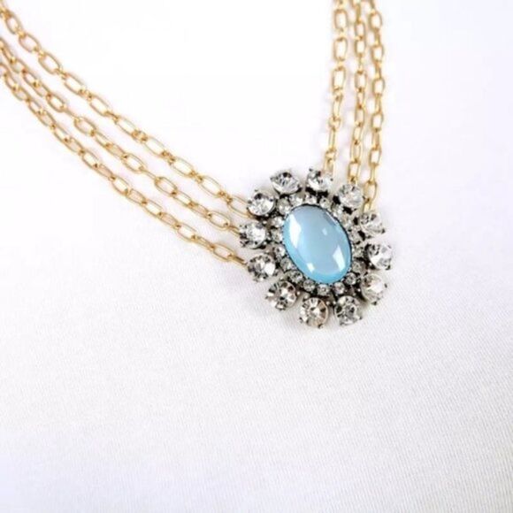 Blue Resin Rhinestone Crystal Floral 3 Layered Vintage Gold Pendant Necklace - Picture 4 of 8